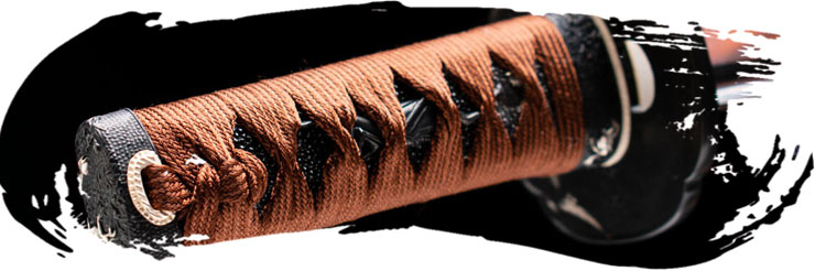 Tsuka de seda marrón con hishigami